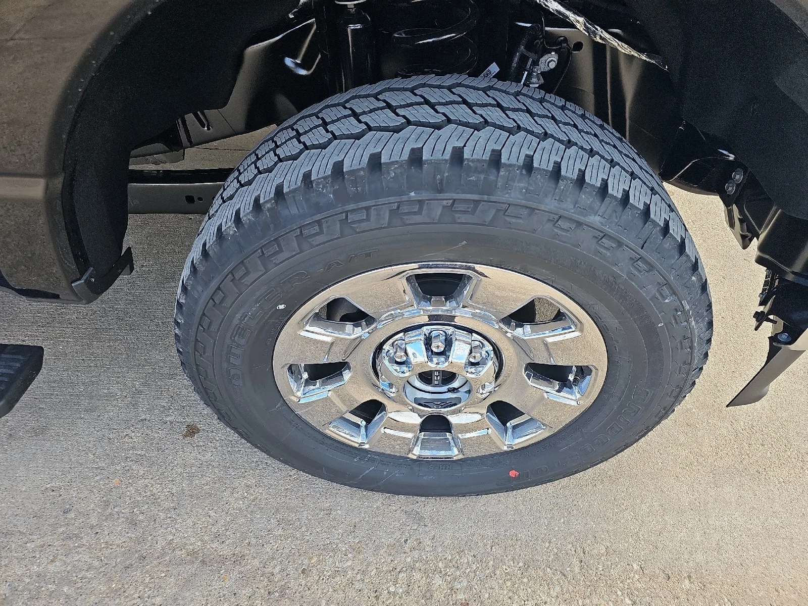 New 2026 Agate Black Metallic Ford F-250® Lariat® image 4