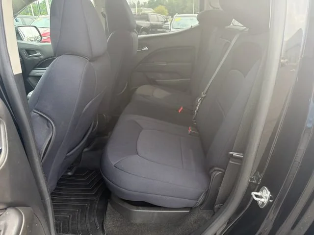 Used 2018 BLACK Chevrolet 4WD LT image 30