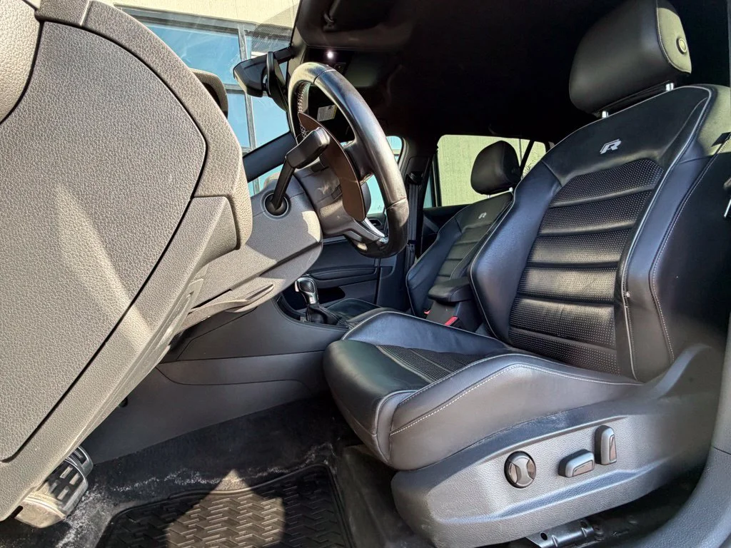 Used 2019 White Volkswagen DCC & Navigation 4Motion image 6