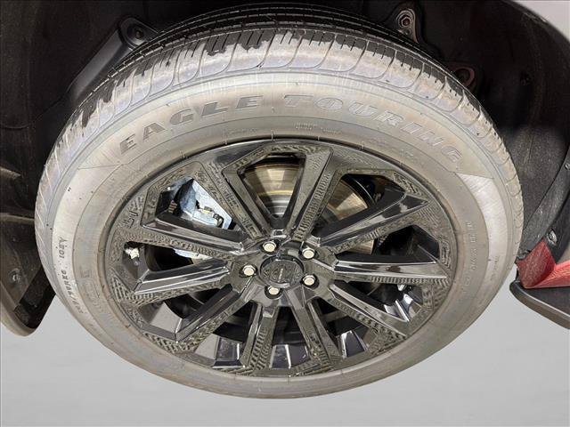 Certified Used 2026 RUBY FLARE PEARL Toyota  image 18