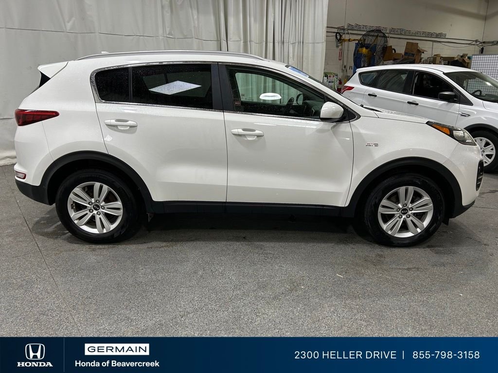 Used 2019 Clear White Kia LX image 9