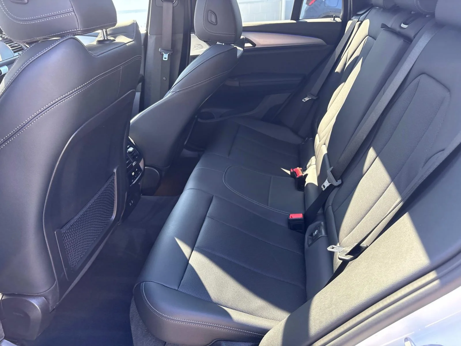 2025 BMW X4 30i - Photo 12