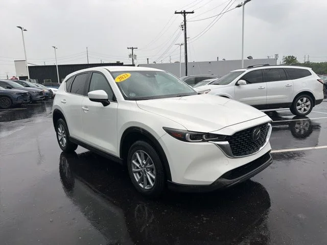 2023 Mazda CX-5 S Select Package Auto AWD's photo