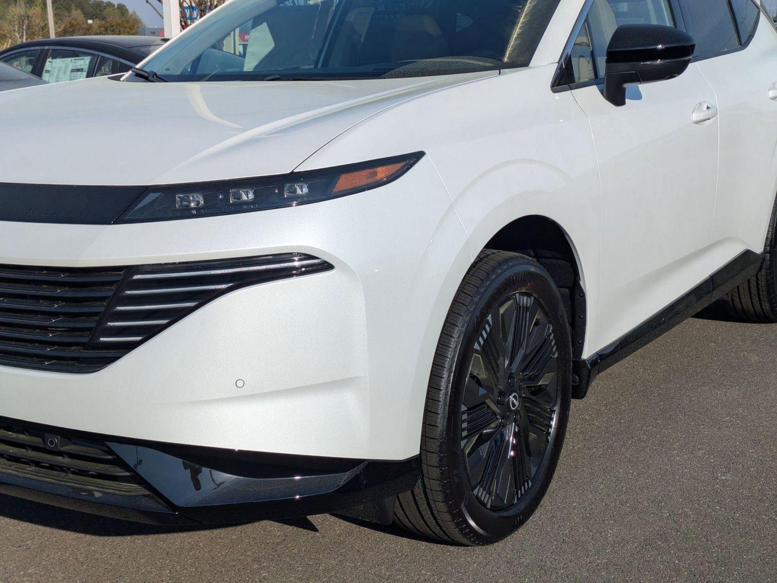 New 2026 Everest White Pearl TriCoat Nissan Platinum image 9