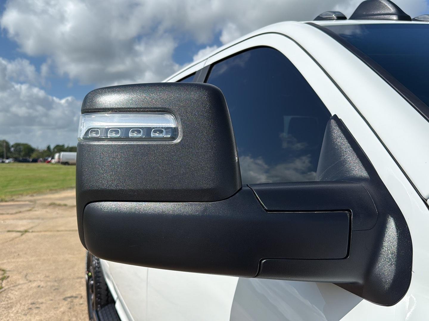 New 2026 Bright White Clear-Coat Exterior Paint RAM Laramie image 44