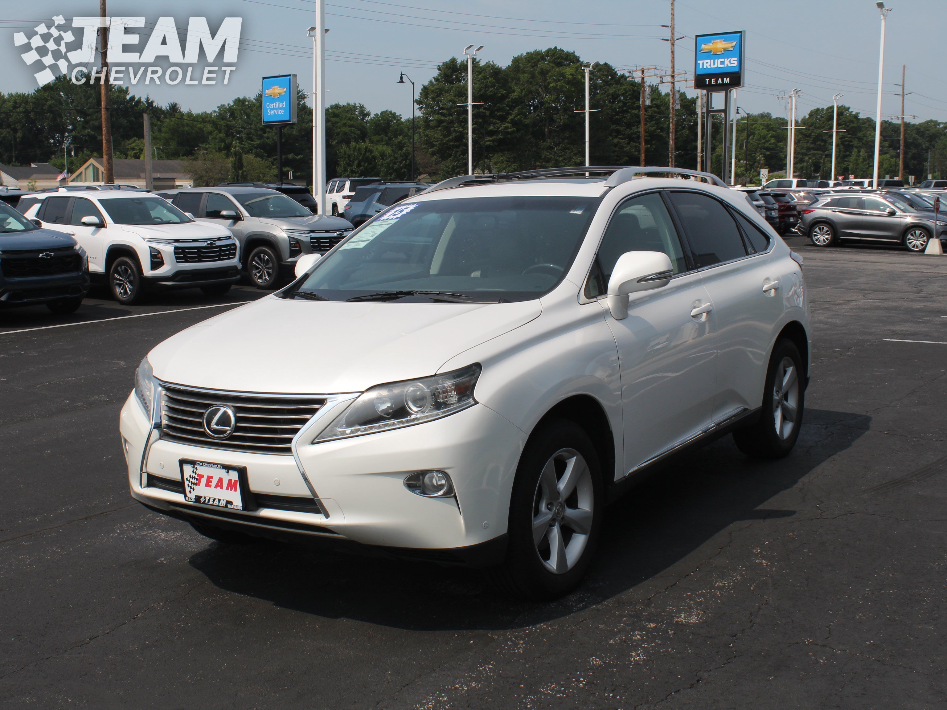 Used 2015 White Lexus  image 8