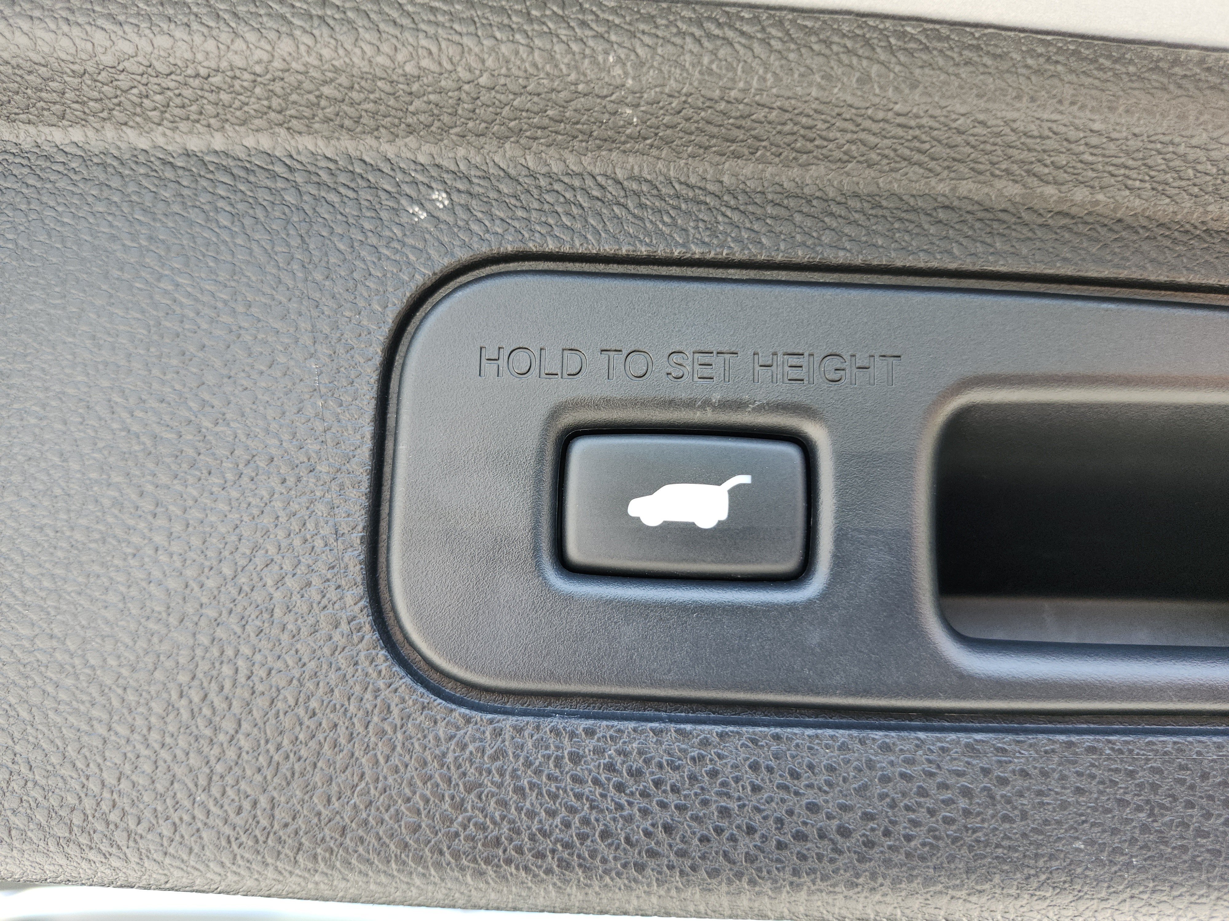Used 2025 Silver Honda EX-L image 10