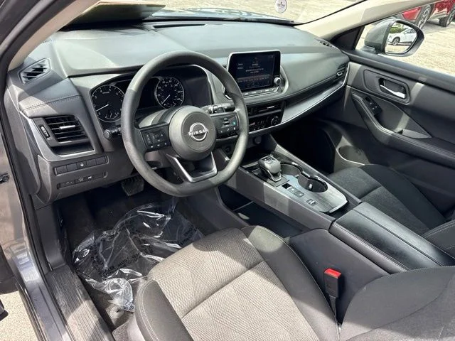 Used 2024 Gray Nissan SV image 10