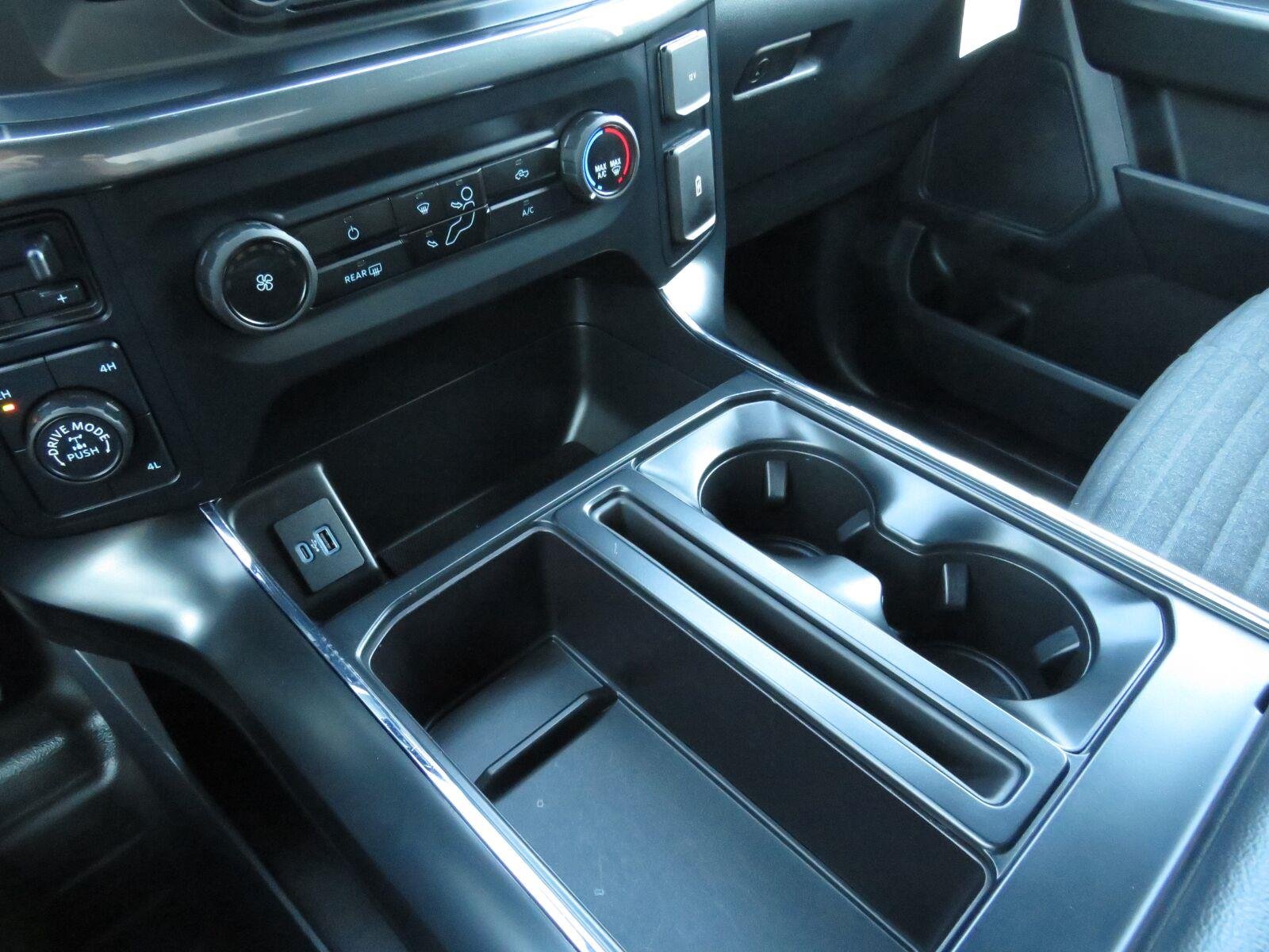 Used 2023  Ford  image 30