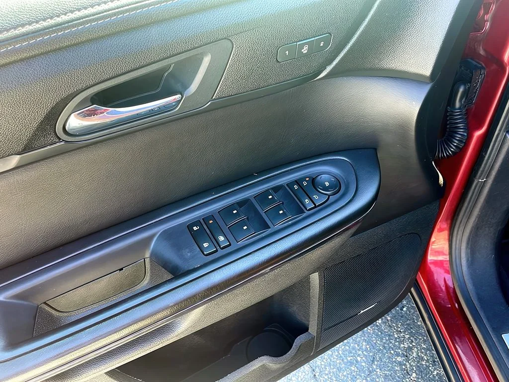 Used 2015 Siren Red Tintcoat Chevrolet LTZ image 12