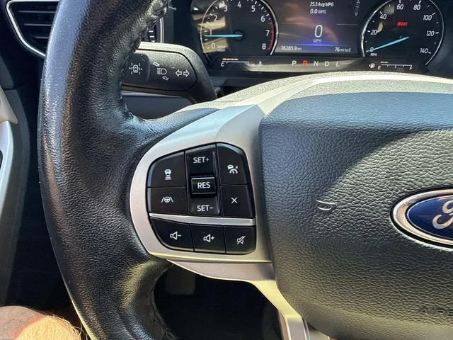 Used 2022 White Ford Limited image 30