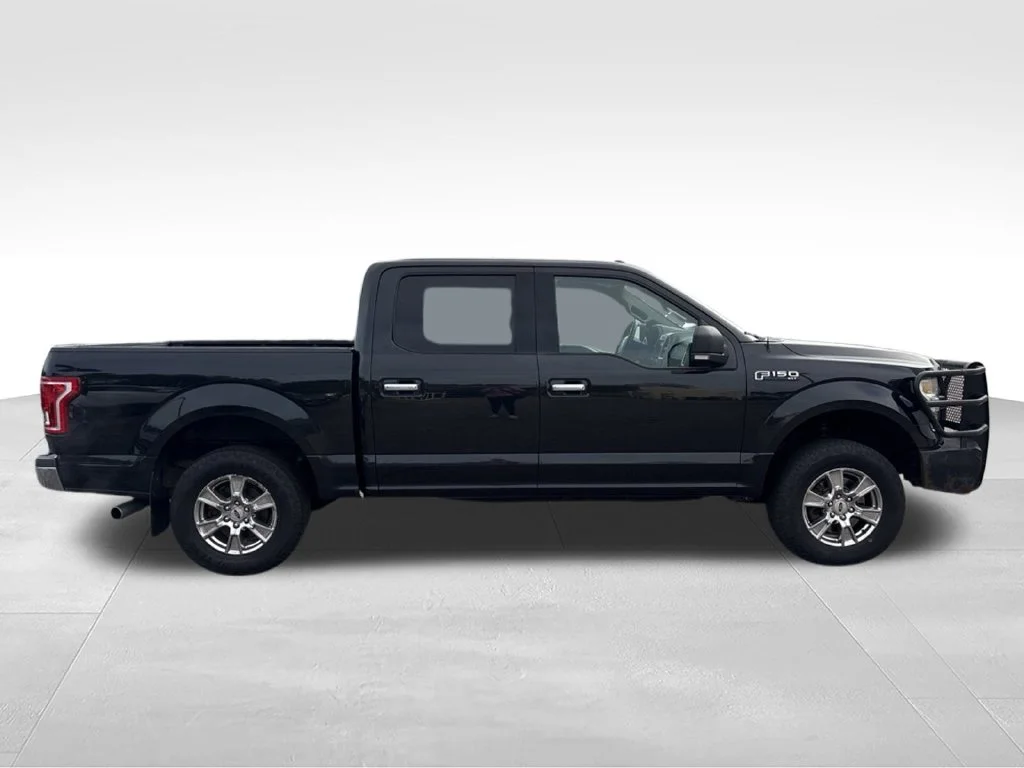 Used 2015 Tuxedo Black Metallic Ford XLT image 7