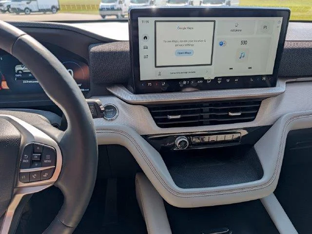 Used 2025 White Ford Active image 17