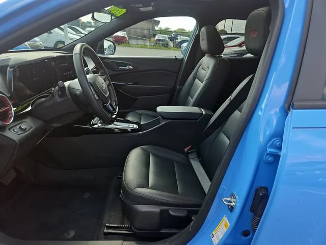 Used 2024 Fountain Blue Chevrolet 2RS image 10