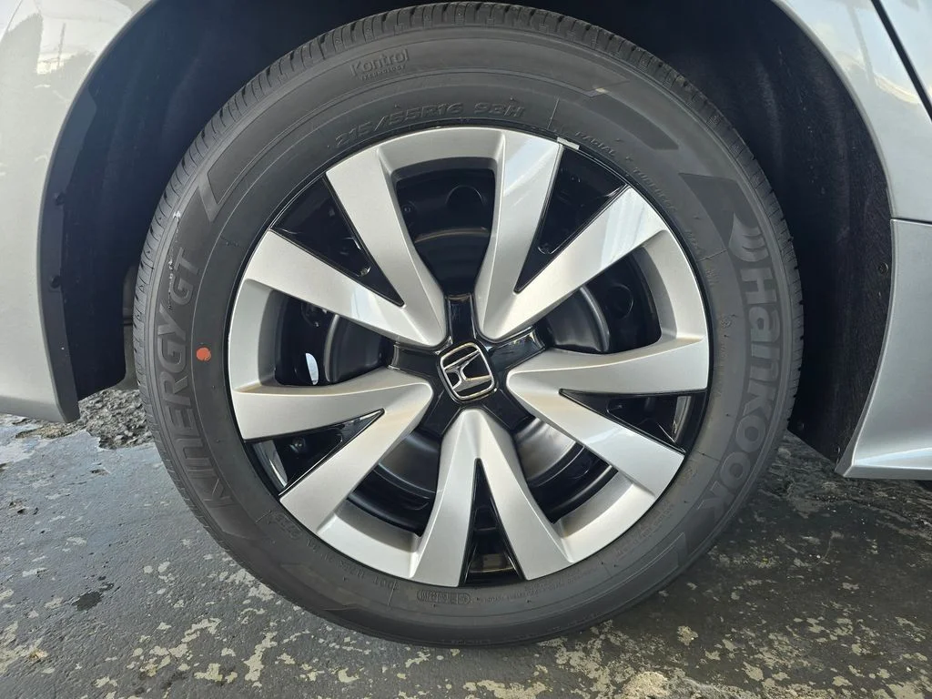 New 2026 Silver Honda LX image 54