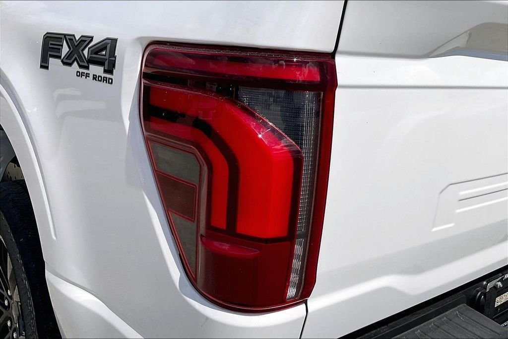 New 2026 Ford F-150 Lariat 4D SuperCrew