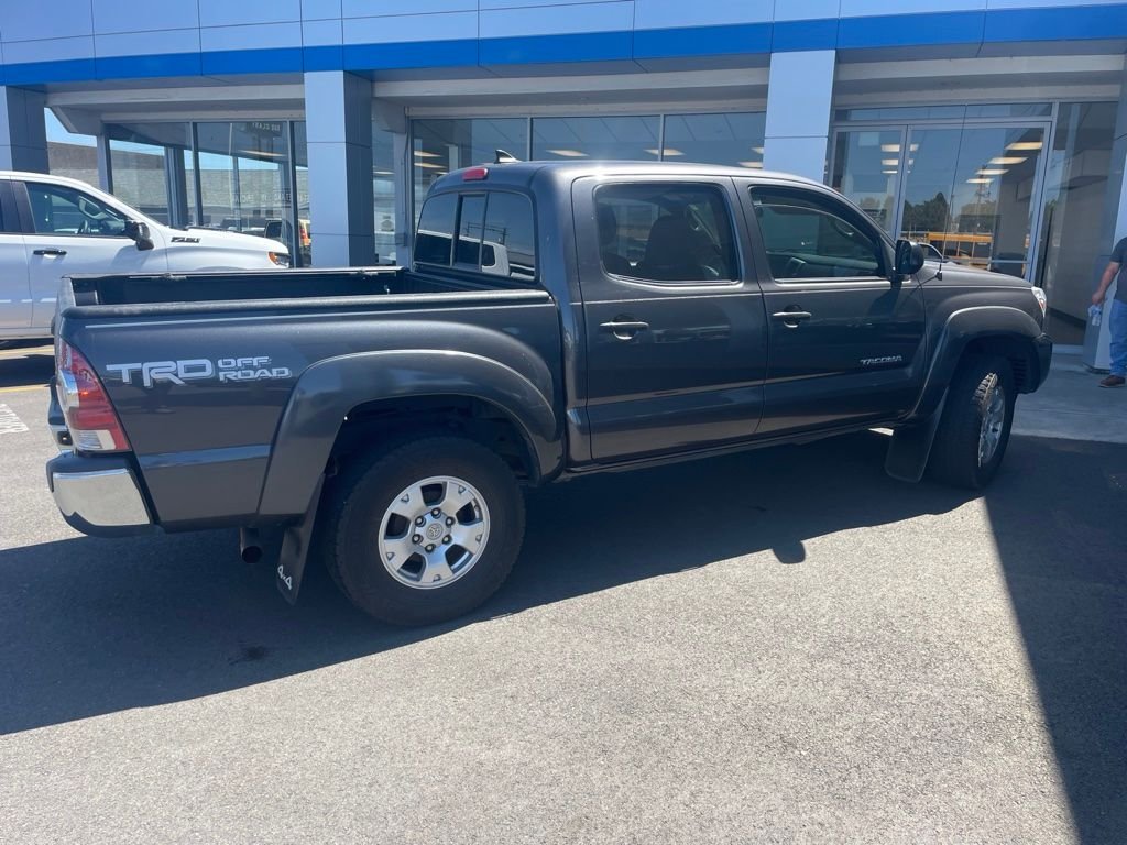 Used 2014 Magnetic Gray Metallic Toyota Base image 3
