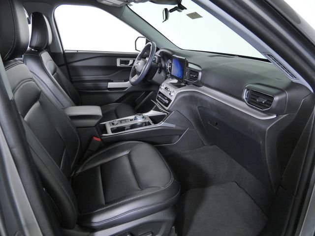 Certified Used 2024 Silver Ford XLT image 10