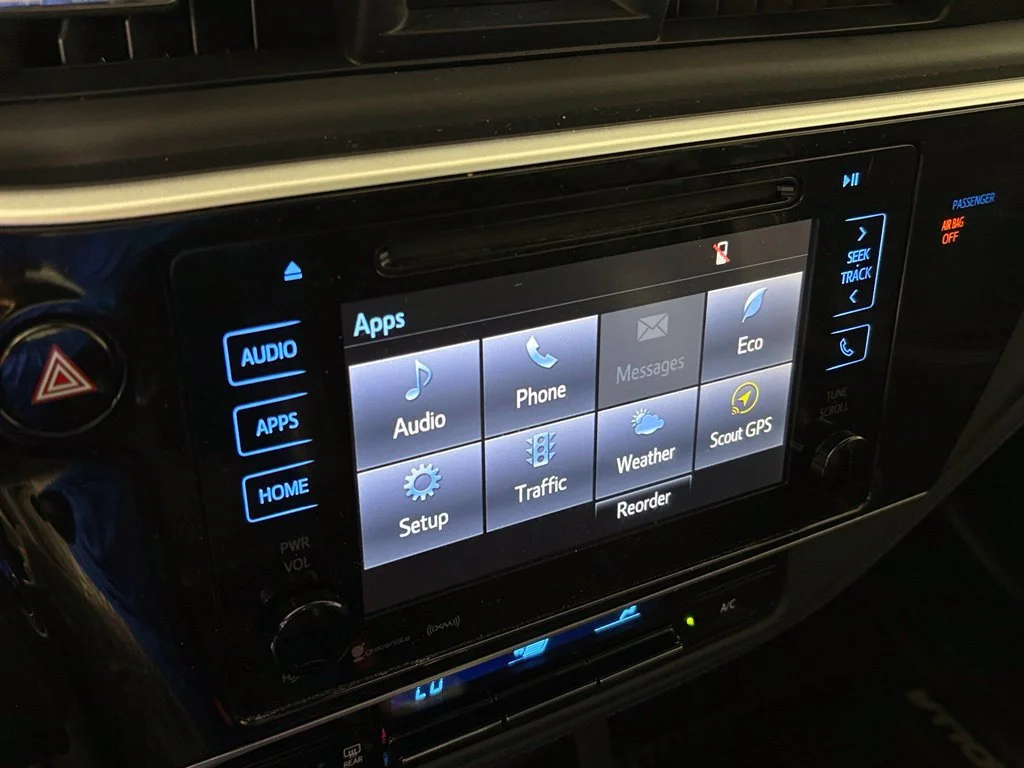 Used 2018 Gray Toyota SE image 23