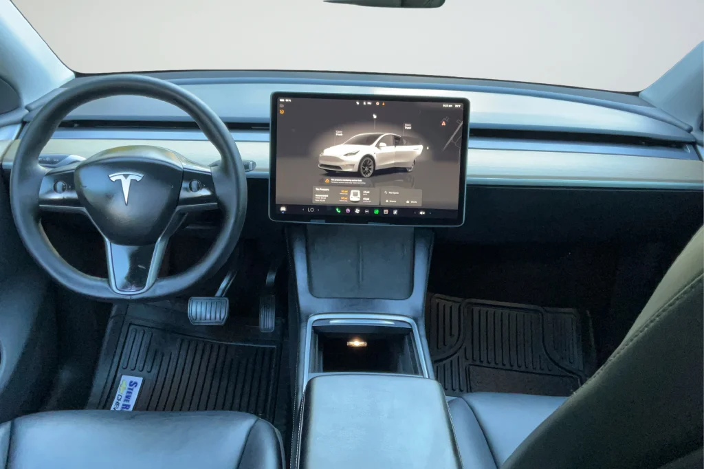 Used 2024 White Tesla Long Range image 10