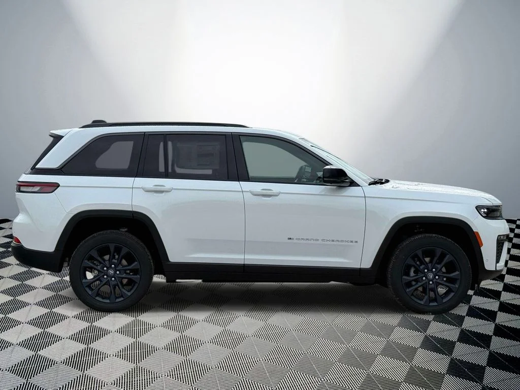 New 2026 Bright White Clearcoat Jeep Limited image 5