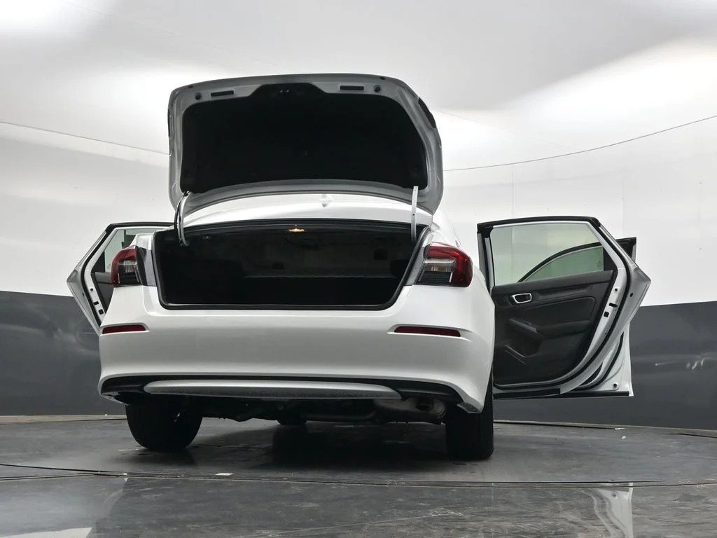 New 2026 Platinum White Pearl Honda LX image 37