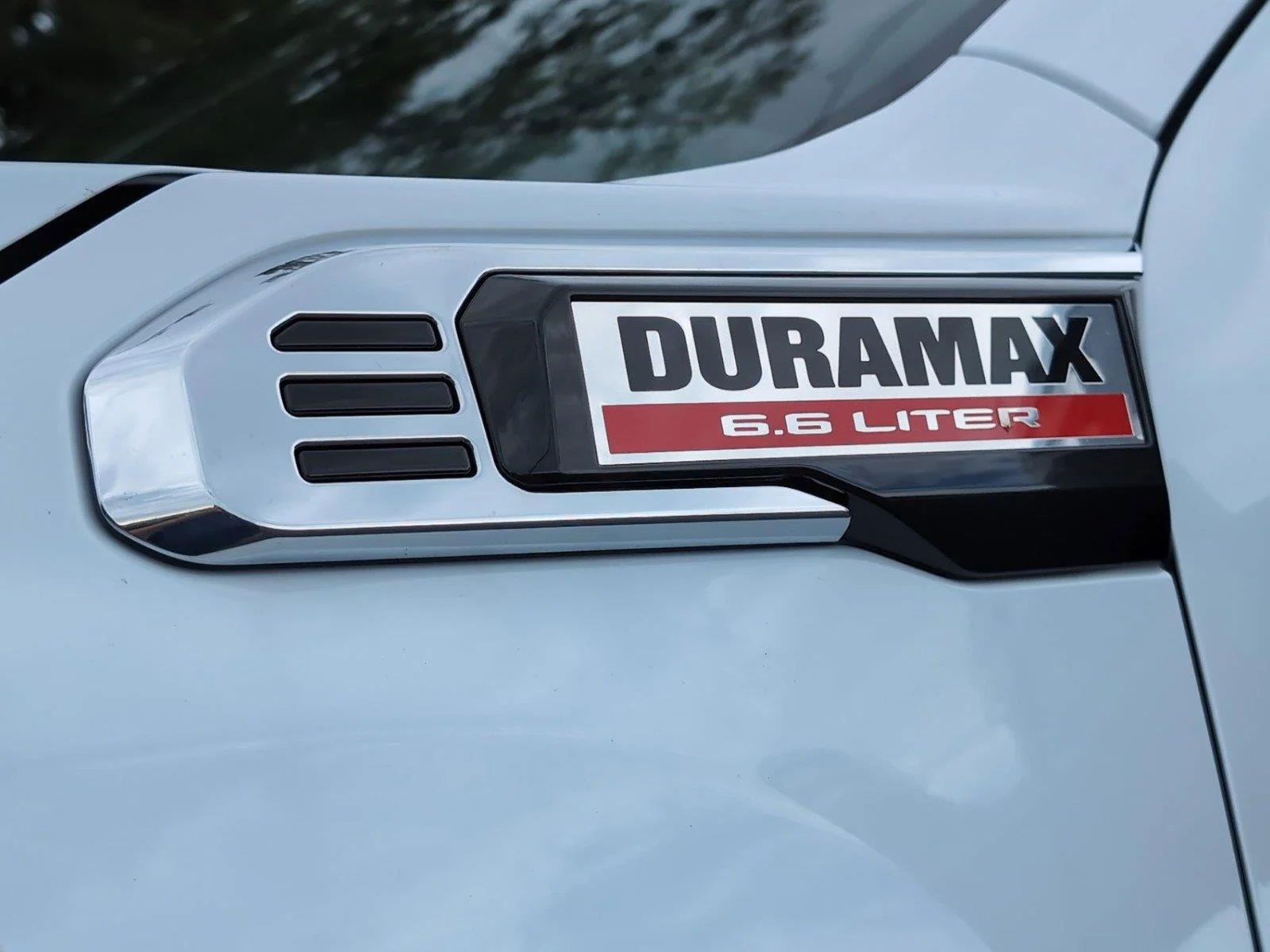 New 2026 Glacier White Tricoat GMC Denali image 38