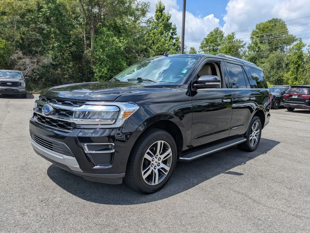 Used 2023 Black Ford Limited image 8