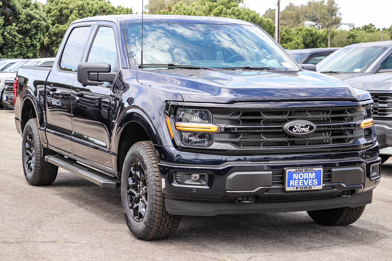 New 2026 Antimatter Blue Metallic Ford XLT image 3