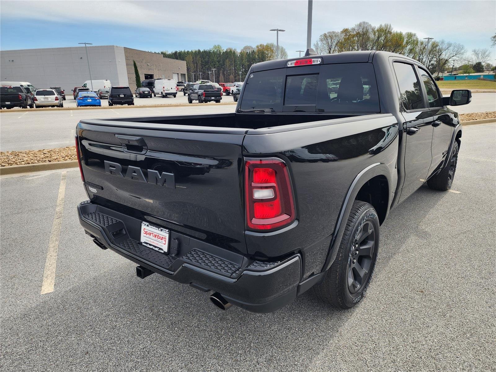 New 2026 Diamond Black Crystal Pearl-Coat Exterior Paint RAM Big Horn image 6