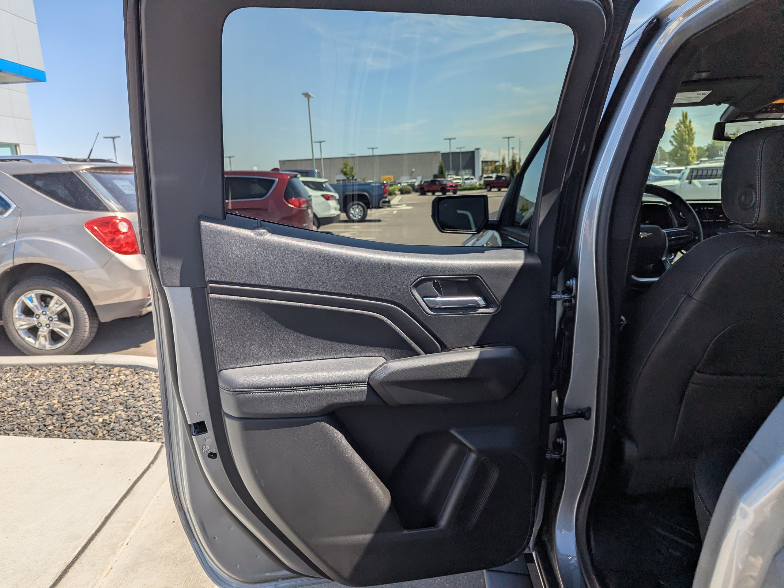 New 2026 Sterling Gray Metallic Chevrolet LT image 31