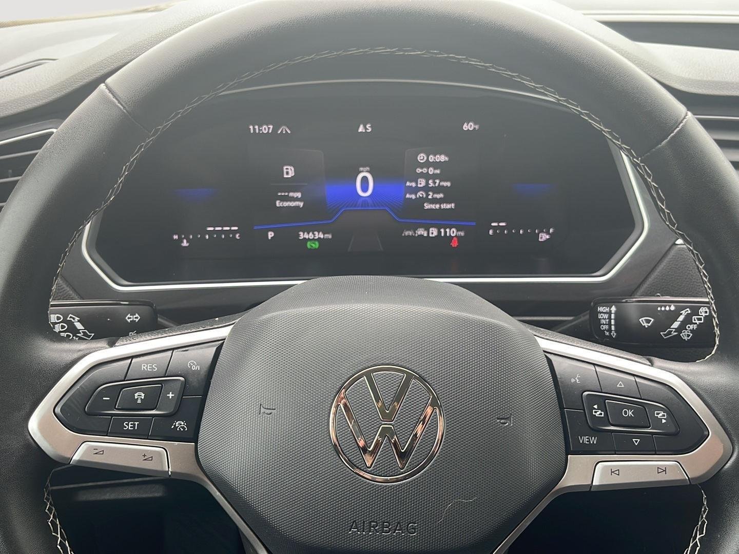 Used 2024 Platinum Gray Metallic Volkswagen S image 27
