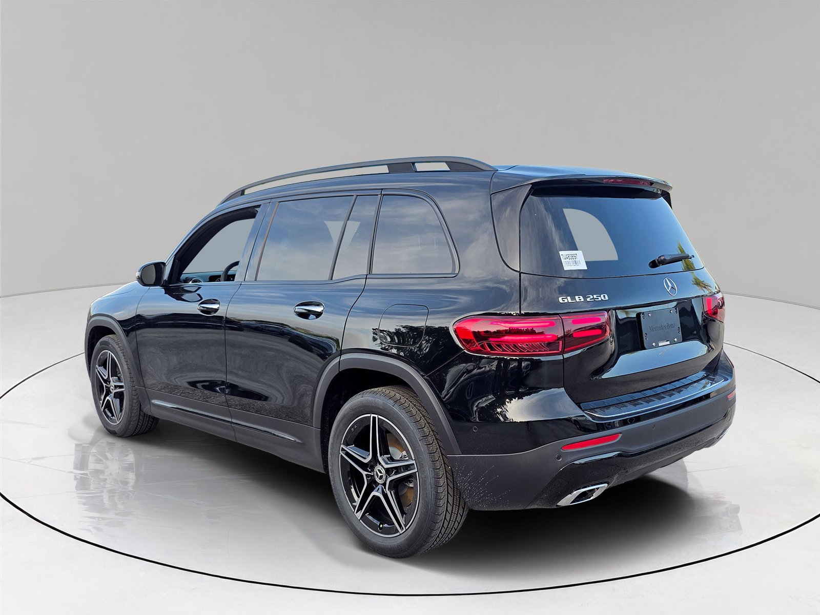 New 2026 Night Black Mercedes-Benz GLB 250 image 30