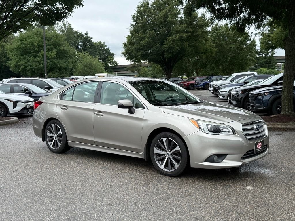 Used 2015 Gray Subaru 2.5i image 1