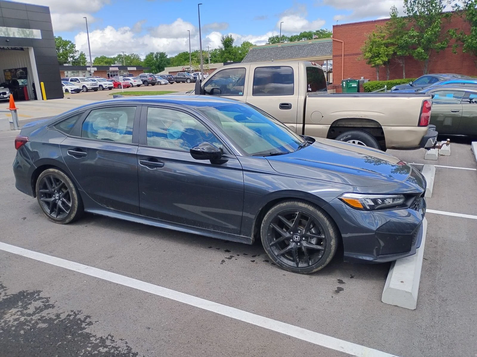 Used 2025 Honda Civic Sport with VIN 2HGFE2F58SH511093 for sale in Kansas City