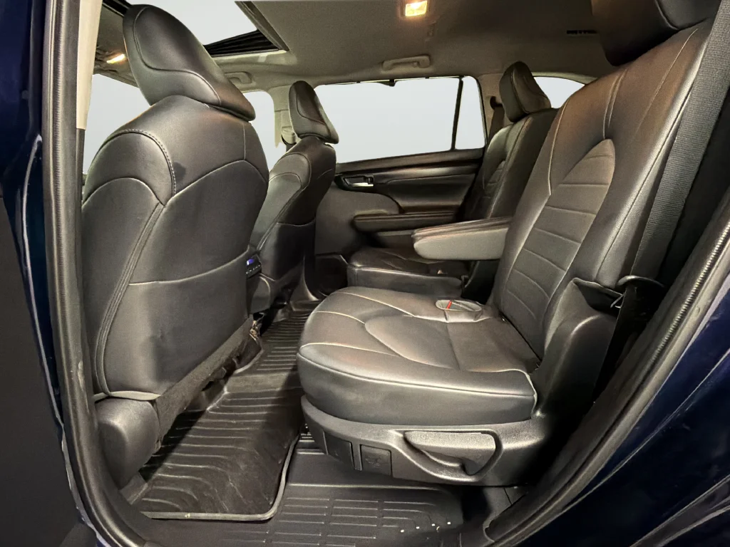 Used 2022 Blue Toyota XLE image 28