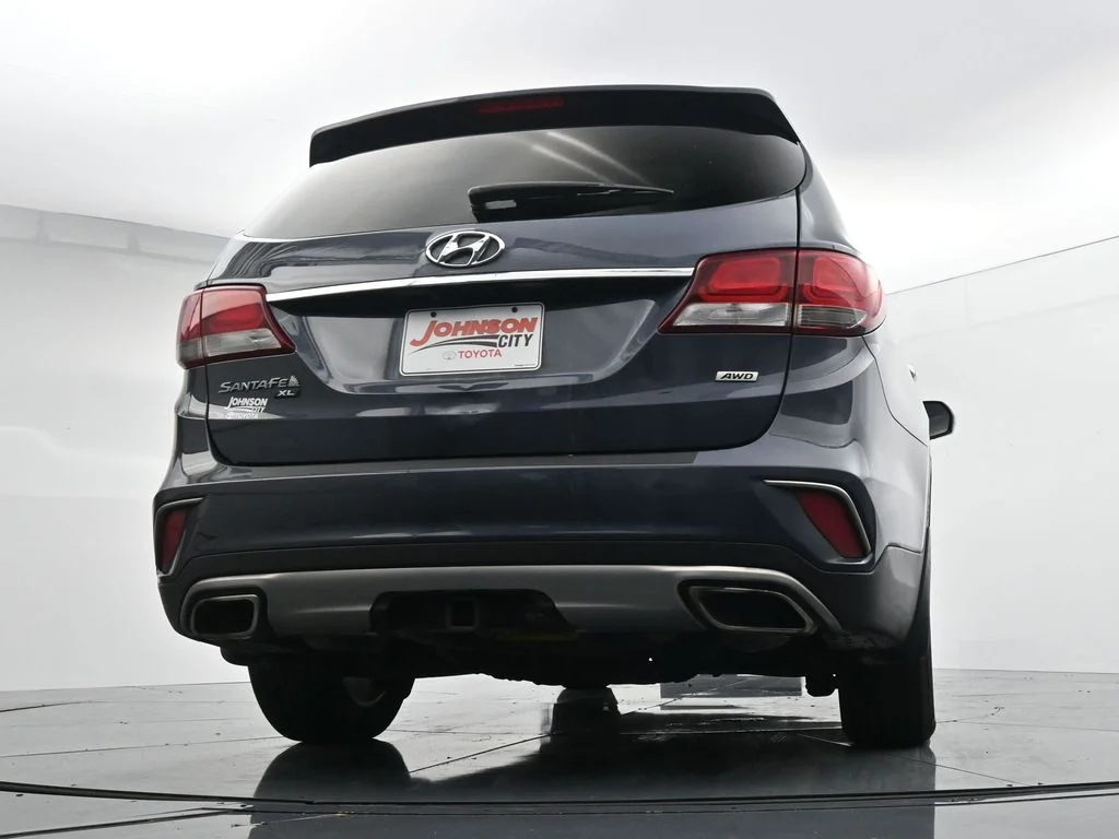 Used 2019 Blue Hyundai SE image 31