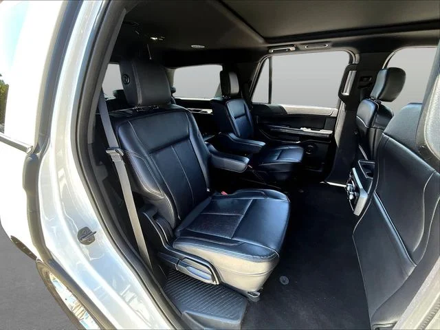 Used 2020 White Ford XLT image 28