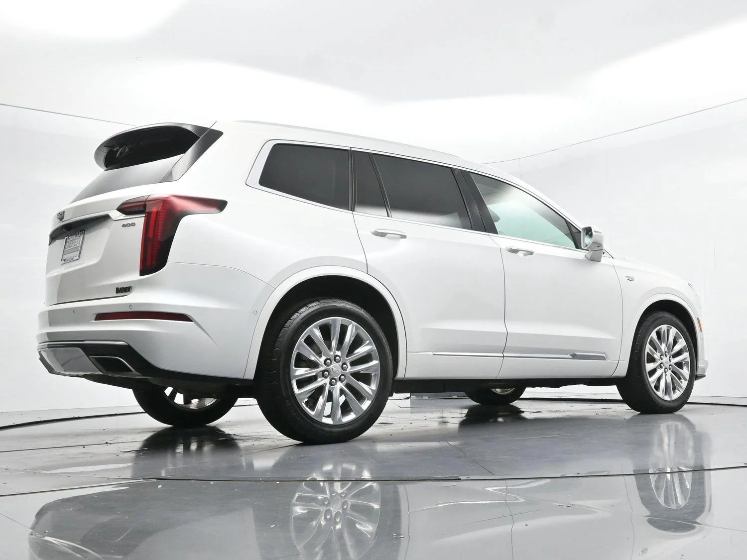 Used 2020 CRYSTAL WHITE TRICOAT Cadillac AWD Premium Luxury image 50
