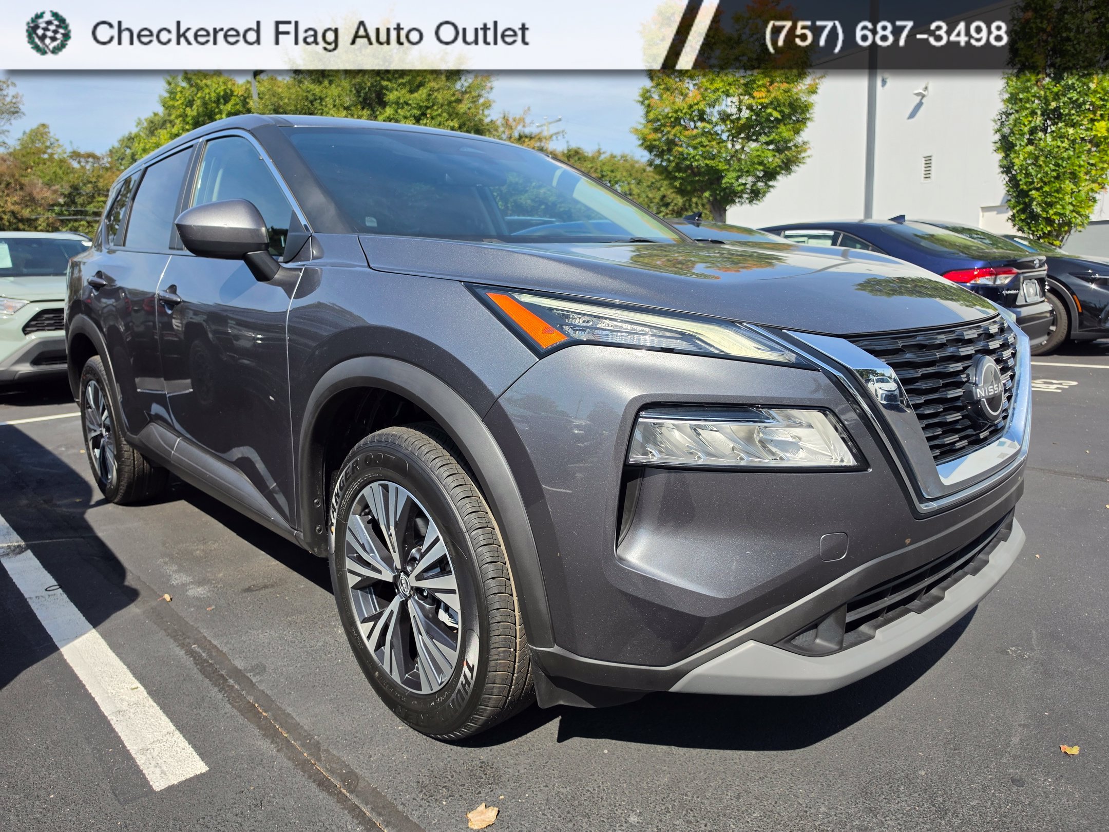 Used 2023 Gun Metallic Nissan SV image 3
