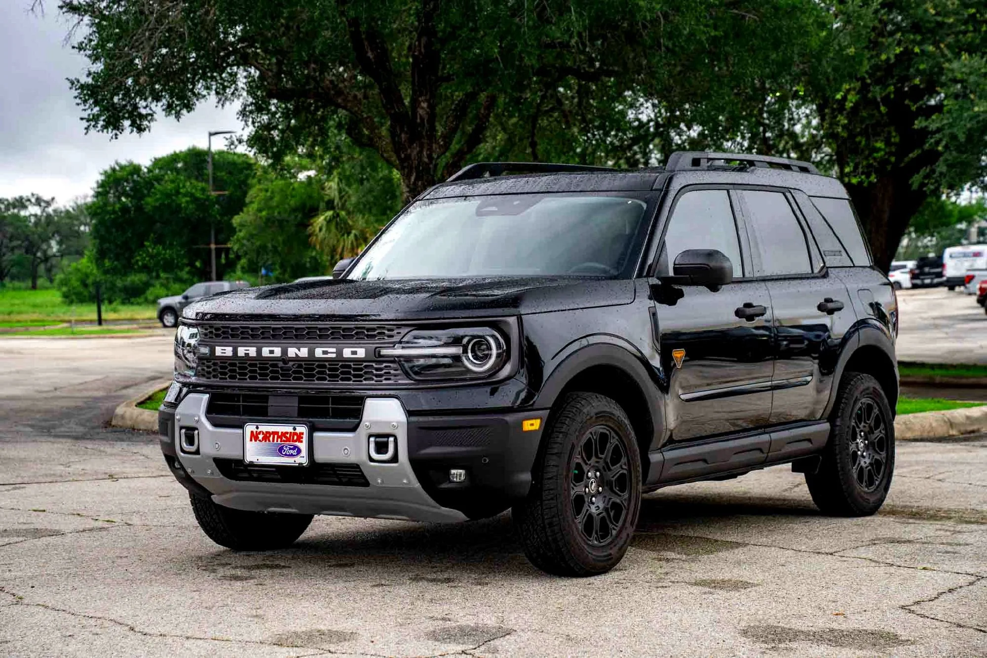 New 2026 Shadow Black Ford Badlands image 7