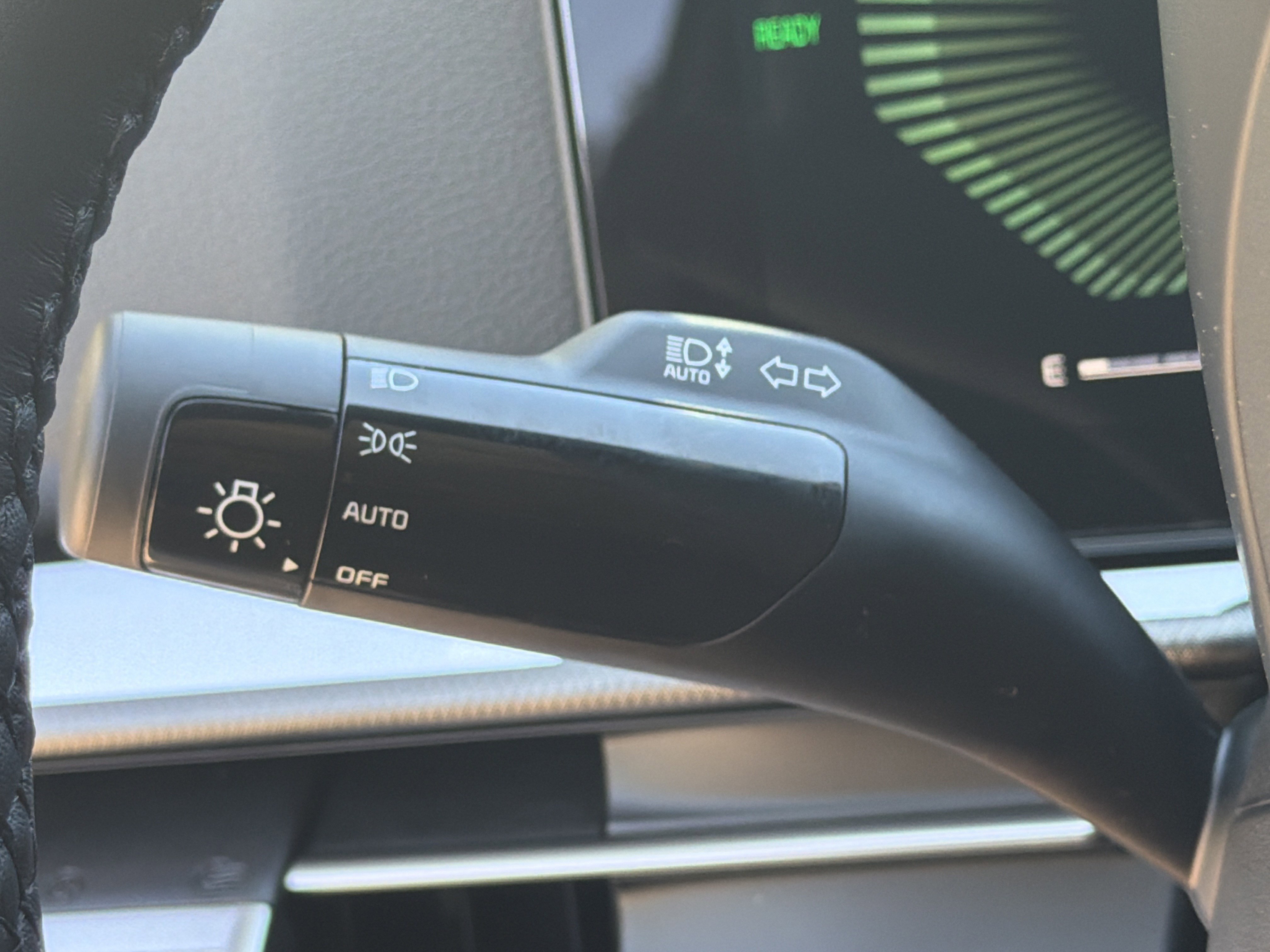New 2026 Steel Gray Kia LX image 14