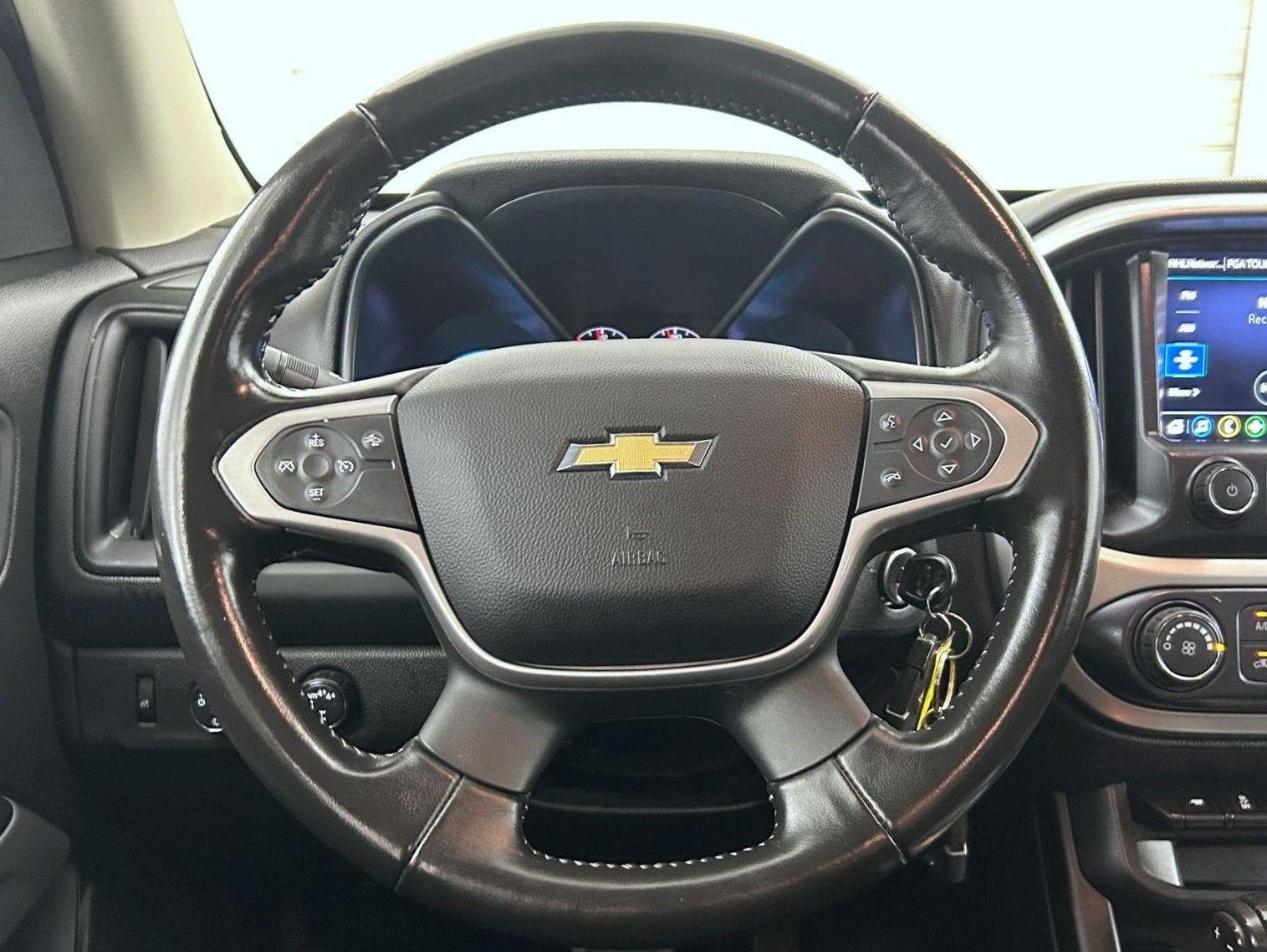 Used 2019 Gray Chevrolet LT image 11