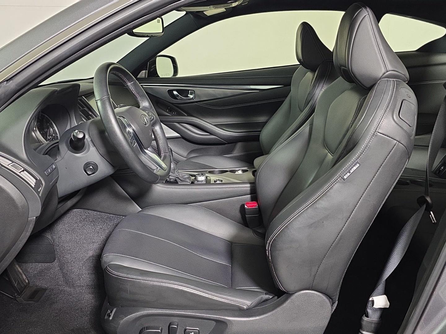 Used 2022 Graphite Shadow INFINITI LUXE image 12