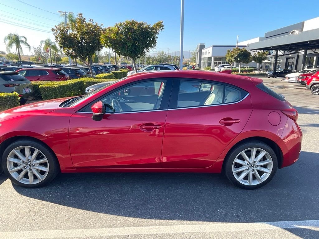 Used 2017 Red Metallic Mazda Grand Touring image 8