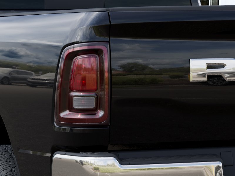 New 2027 Diamond Black Crystal Pearl-Coat Exterior Paint RAM Tradesman image 9