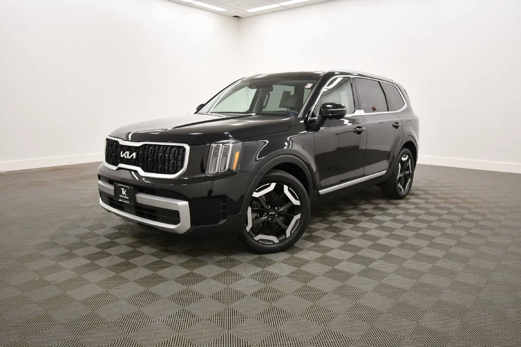 Certified 2023 Kia Telluride EX with VIN 5XYP3DGC0PG376232 for sale in Rochester, Minnesota