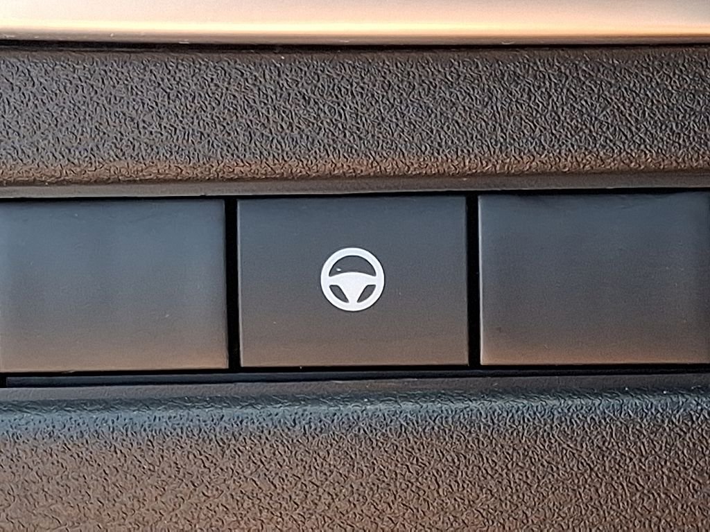 Used 2025 Blue Nissan SV image 26