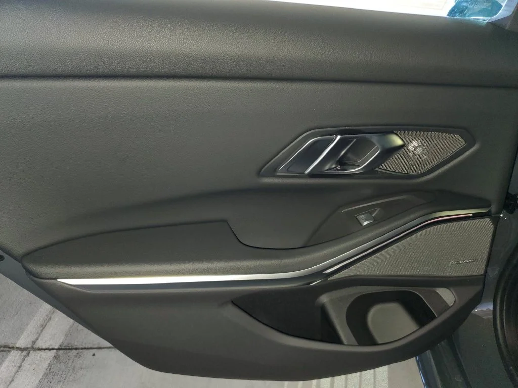 New 2026 Dravit Grey Metallic BMW M340i image 9