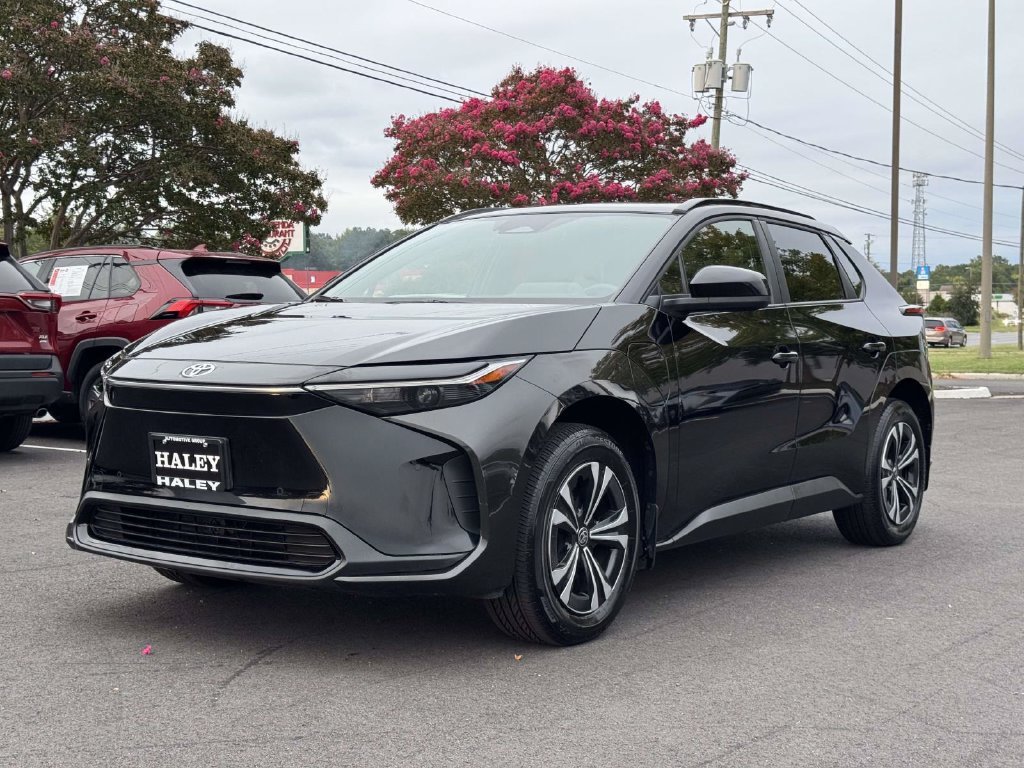 Used 2023 Black Toyota XLE image 25